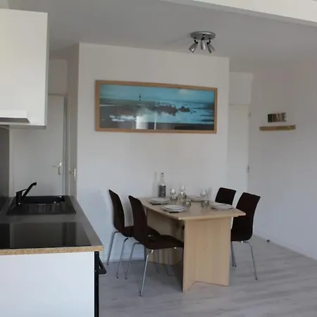 Appartement Centre De Crozon - 5 Min Des Plages Exterior foto